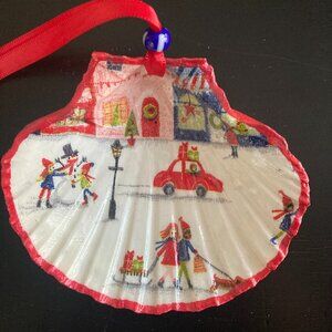 Handmade Christmas Ornament - Decoupaged Scallop Shell